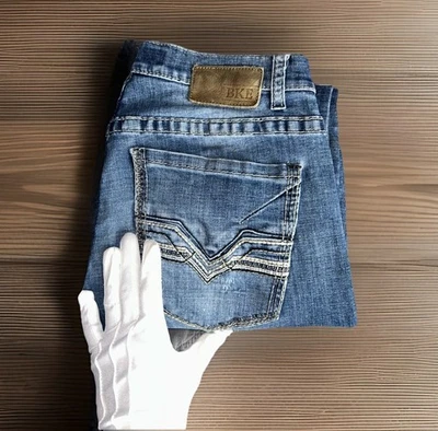 Buckle BKE Derek Jeans Mens 31R (31x31) Blue Denim Relaxed Bootcut Distressed - Image 1 of 4