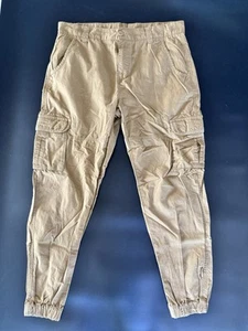 Pantaloni da jogging uomo SF Cargo - taglia 36 x 32 cuciture interne 32 pantaloni da uomo beige - Foto 1 di 9