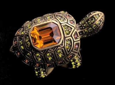 ANEL TARTARUGA Heidi Daus "Slow Poke" com joias~Cristais de Olivina e Topázio~Tamanho 7,FJT - Imagem 1 de 4
