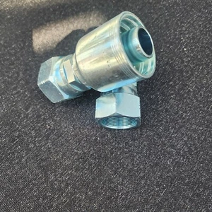 FK11J-16-33 1" to 1 1/16 Female Komatsu 30° Swivel, J Series - Picture 1 of 3