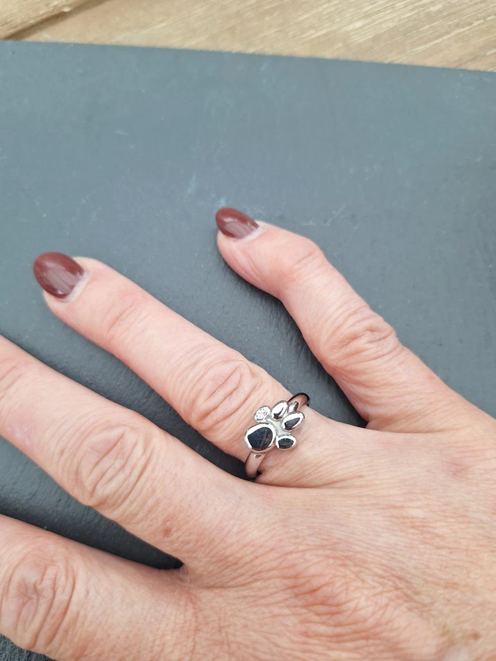 Ring Magnetschmuck mit Hundepfote - Bild 1 von 4
