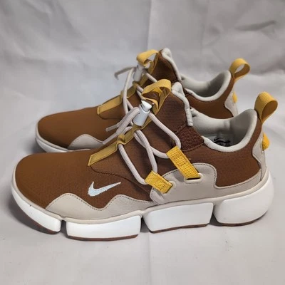 NUEVO Cuchillo de Bolsillo NikeLab para Hombres Talla 7.5, Mujeres 9 DM Tawny Marrón Crema Gimnasio Caminar  Foto 1 de 4