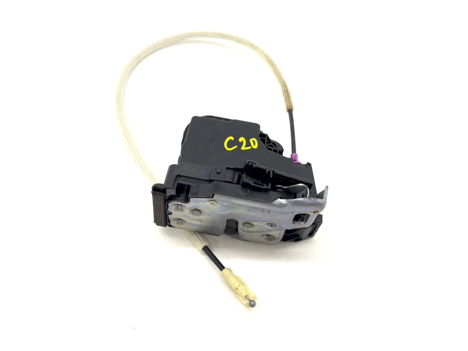 2016–2020 CHEVROLET CAMARO ПРИВОД ЗАМКА ПРАВОЙ ДВЕРИ ОТ ОРИГИНАЛЬНОГО ПРОИЗВОДИТЕЛЯ 13510505 - Изображение 1 из 4