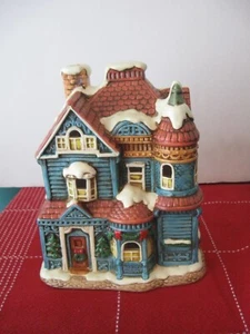 Vintage 1987 Lefton Colonial Village "House Of Blue Gables" 06337 - Bild 1 von 7