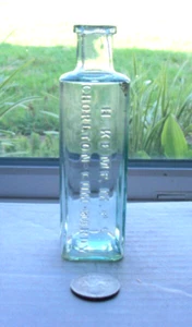 BONITA MEDICINA CUADRADA EN RELIEVE, H KEMP, M P S, CHORLTON-GUM-HARDY - Imagen 1 de 1