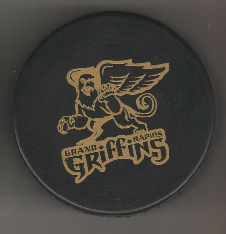 Grand Rapids Griffins Golden Griffin MIX96 BEST 80s 90s IHL Hockey Puck Omni Spo Cover