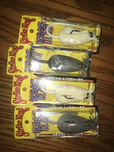 STRIKE KING RAT---4 con 2 ESCHE DA PESCA COLORATE - Foto 1 di 1