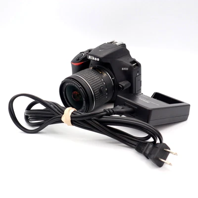 *Read/As Is* Nikon D3500 24.2MP with 18-55mm VR Lens Kit DSLR Camera - 401 - Image 1 of 4