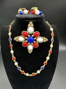 Spilla Juliana D&E Sarah Cov ref 1345 con collana non firmata e orecchini a clip - Foto 1 di 24