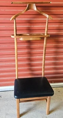 Мужское кресло камердинера середины века из хардрока и клена со скрытым местом для хранения - Изображение 1 из 4