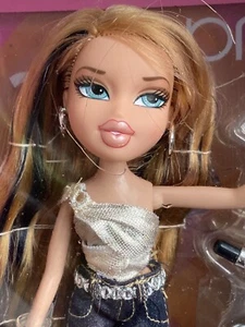 Bratz MAGIC HAIR CLOE FASHION DOLL 5 in 1 Kit ULTRA RARE New Sealed HTF MGA NRFB - Picture 1 of 12