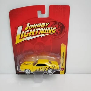 Rare Johnny Lightning 1970 Plymouth Cuda Pro Stock White Lightning Chase Yellow - Picture 1 of 4