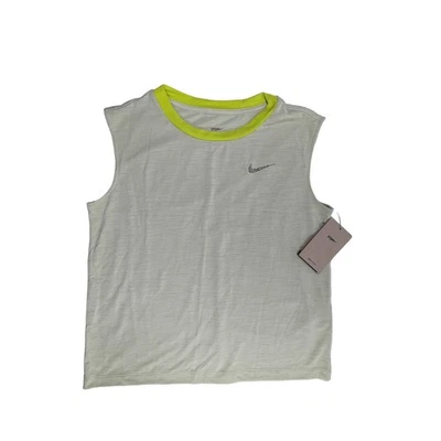Nuevo con etiquetas Camiseta sin mangas Nike Niñas Jóvenes XL Dri-Fit Yoga Olive Aura (Verde) Precio de venta sugerido por el fabricante $35 Foto 1 de 4