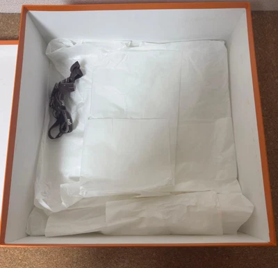 Hermes Birkin 30 35 caja vacía 43 x 43 x 21 caja de almacenamiento papel, cinta y bolsa para el polvo Foto 1 de 4