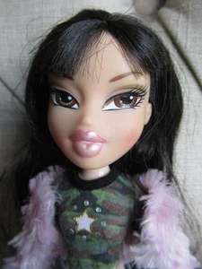 Bratz Doll Princess Jade Fashion Doll MGM Entertainment Original Outfit Jacket - Picture 1 of 8