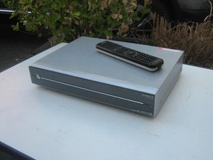 Humax iCord HD full HD twin Sat Receiver- 250 GB Festplatte mit Fernbedienung - Bild 1 von 7
