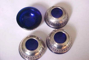 4 Webster Sterling Silver Salts with Cobalt Glass Inserts - Picture 1 of 3