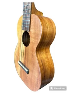 Kamaka Concert Ukulele - Picture 1 of 10
