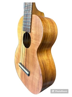 Kamaka Concert Ukulele - Image 1 of 4