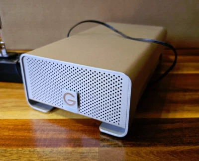 G-Technology - G-Raid - GEN 4 2TB -  USB / eSATA / FW - Image 1 of 4