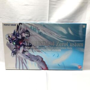 Bandai PG 1/60 Wing Gundam Zero Custom Pearl Mirror Coating Ver XXXG-00W0