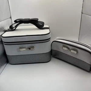 Victoria's Secret Train Case Kosmetiktasche plus Kosmetiktasche - Bild 1 von 7