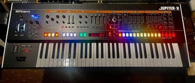 Roland Jupiter-X  ZEN Core Synthesizer  - Bild 1 von 3