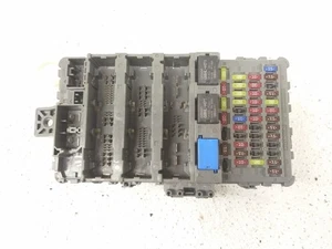 2016-2017 Honda Accord Lx 2.4L Cabin Room Inside Fuse Box *Has Damaged Tabs - Picture 1 of 9