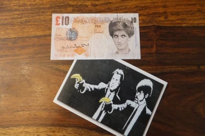 Banksy Cut and Run Glasgow, Tenner original firmado + postal A1 ANTIGUO Foto 1 de 4