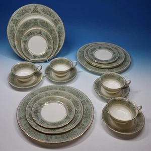 Wedgwood China Gold Columbia Sage Green - 20 Pcs - Plates/Cups/Saucers - 4 Place - Picture 1 of 6