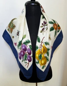 Vintage Gucci Silk Scarf with Chestnuts Cherries Pears & Plums V. Accornero A405 - Picture 1 of 11