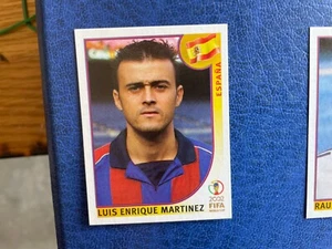 PANINI WORLD CUP KOREA 2002 ESPANA LUIS ENRIQUE N 110  MINT RETRO NERO - Bild 1 von 2