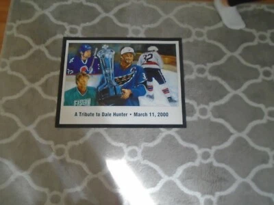 3/11/00 "A Tribute to Dale Hunter" - Autografiado Washington Capitals (Quebec) Foto 1 de 2