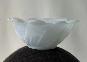 ANCHOR HOCKING Fire King "AZUR-ITE" Blue Blossom Bowl - Picture 1 of 7