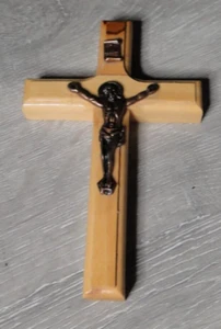 Vintage Olive Wood Crucifix, Hanging Wall Cross from Holy Land - Jerusalem - Picture 1 of 3