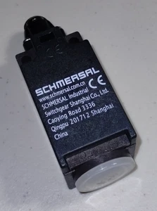 SCHMERSAL ZR 236-11z-M20 ROLLER PLUNGER LIMIT SWITCH - Picture 1 of 9