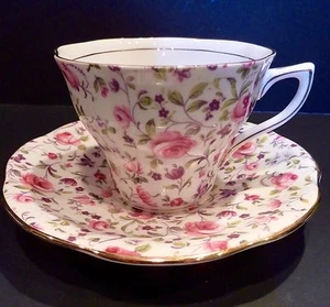 VTG Rosina Pink Rose Chintz Pattern Scalloped Gold Trim Cup+Saucer England #5040 - Picture 1 of 7