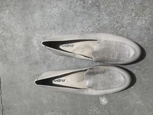 Mocasines de cuero tejido beige para mujer Trotters Liz talla 6,5  - Imagen 1 de 8