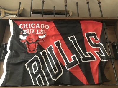 NBA Basketball-Chicago Bulls Flag, 42" x 28", Bulls Logo Flag, NEW! - Image 1 of 2