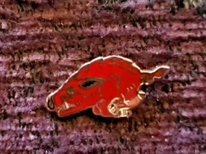 Vintage Enamel Razorback Hog Red Hat Pin Size 1/2" tall x 3/4" wide - Picture 1 of 1