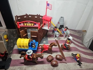 1994 Vintage Lil Playmates Western Fort Spielset Pferde Cowboys Indianer Law Man - Bild 1 von 24
