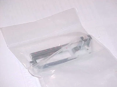 Singer Sewing Machine One-Step Buttonhole Presser Foot MINT - Image 1 of 3