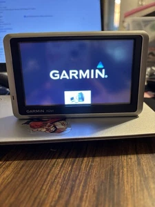 Garmin Nuvi 1300 T 4.3-Inch Portable Vehicle GPS - Mint In Box - Picture 1 of 11