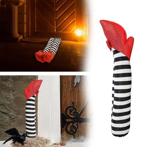 Wicked Witch Legs Halloween Prop - Gambe da strega finte a grandezza naturale con tacchi alti rossi - Foto 1 di 6