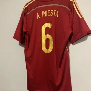 Adidas Spain 2014 Home Jersey Andres Iniesta Size Large Pre Owned - Picture 1 of 9