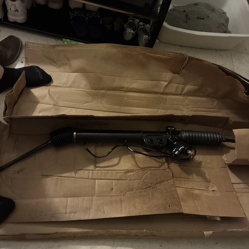 Complete Power Steering Rack and Pinion for 2000-2003 Nissan Maxima Infiniti I30 - Image 1 of 1