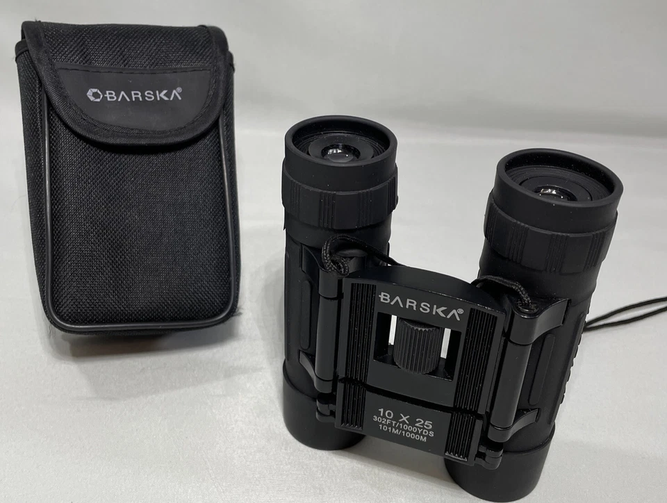Barska Binoculars - 10 X 25 302 ft / 1000 yds - 101 M / 1000M Gently Used - Image 1 of 4