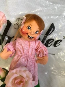 Annalee Mobilitee Dolls 2000 Rosie 7" Wired Doll With Flower Pot No 966899 MINT - Picture 1 of 3