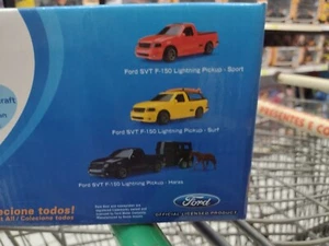 Raro juguete Ford F-150 SVT Lightning de Brasil - Remolque jetsk - Producto con licencia - Imagen 1 de 6