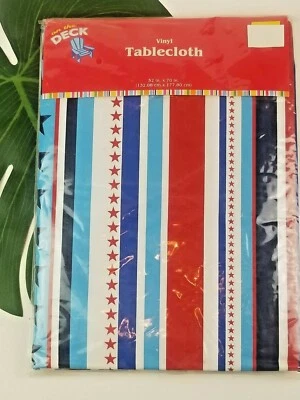 Скатерть уличная On The Deck Stars And Stripe 52 дюйма x 70 дюймов - Изображение 1 из 4